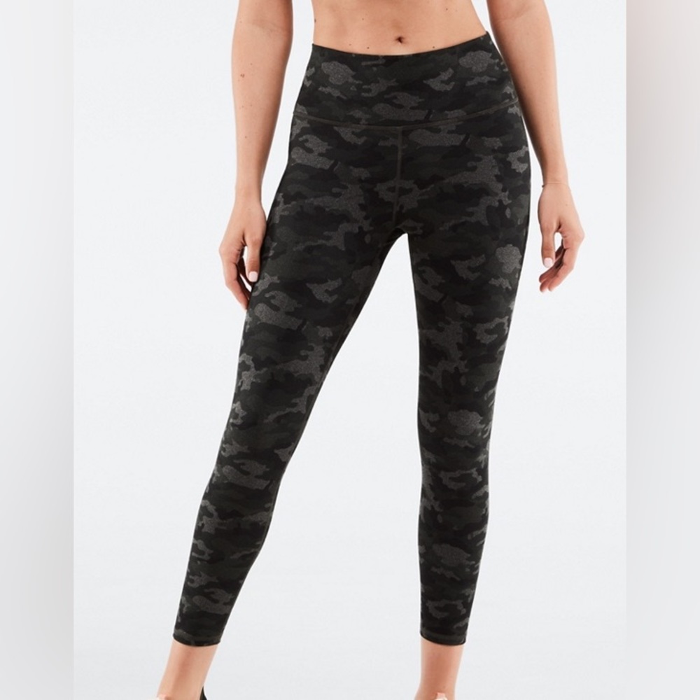 fabletics powerhold booty lifting leggings